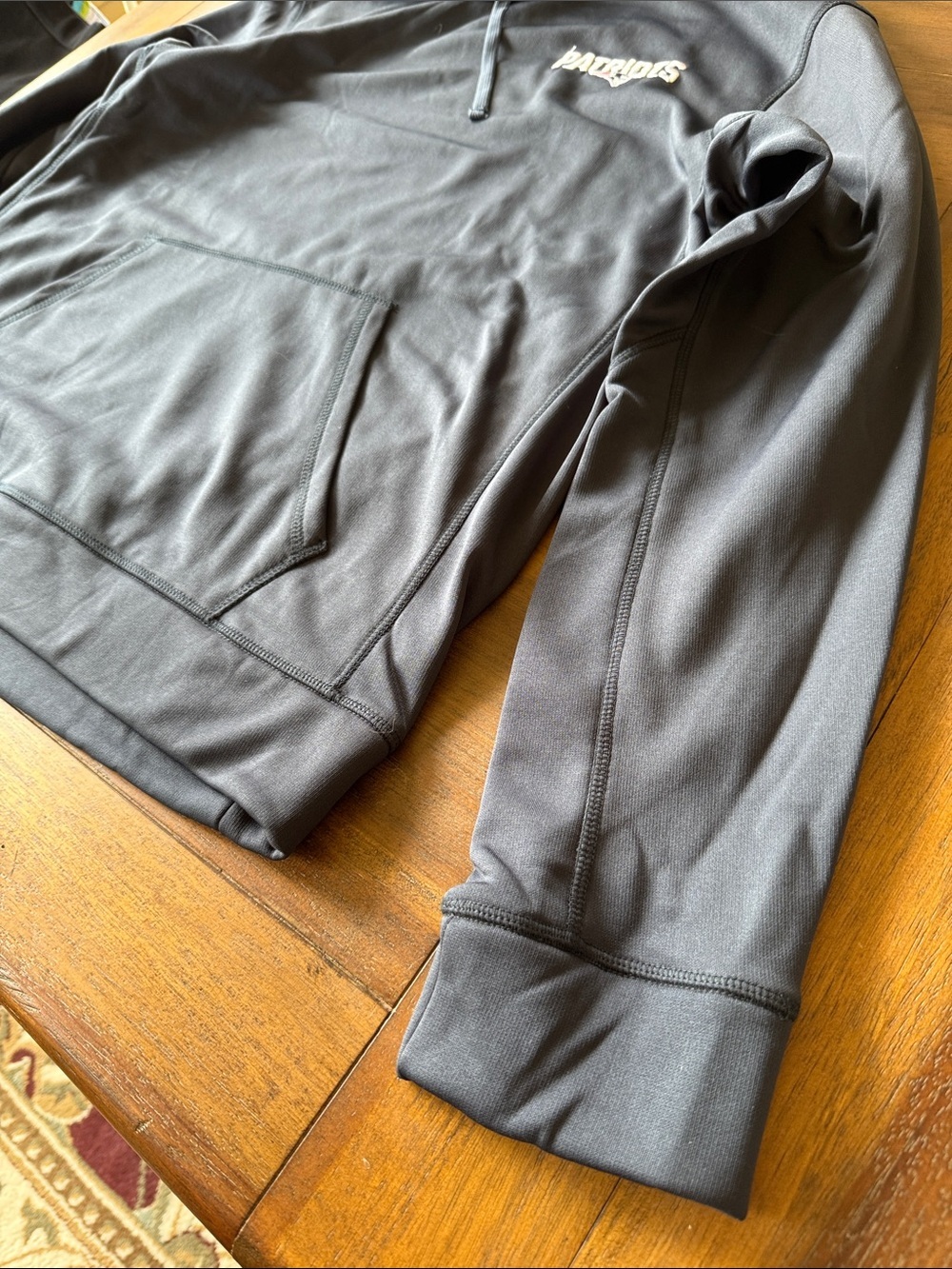 Men’s Large Dunbrooke Patriots Charcoal Gray Pullover Hoodie - Picture 9 of 10